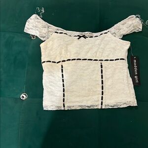 Madden Girl Cream and Black Fitted Crop Blouse